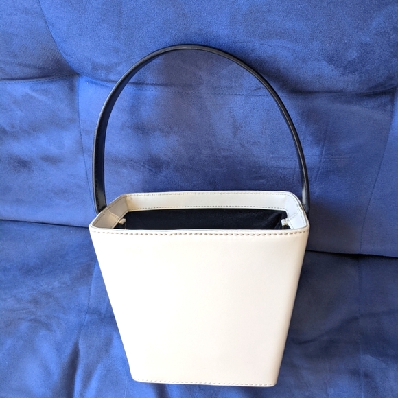STAUD Handbags - Staud white Edie bucket bag